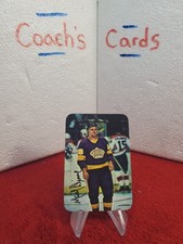 1977 Topps Glossy NHL Marcel Dionne #4 Los Angeles Kings HOF 