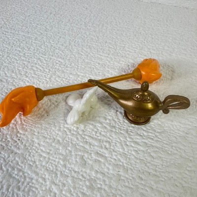 Vintage 1992 Disney Aladdin Genie Playset Parts Iago Bird Magic Lamp Fire Stick
