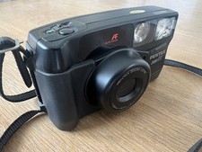 Pentax Zoom 90 35mm Film Point and Shoot Camera Zoom Lens & Strap