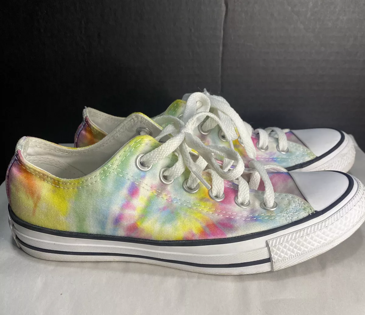 Size 6.5 Converse Chuck Taylor All Star Low Tie Dye