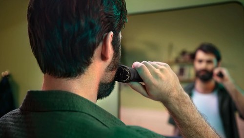 Philips Multigroom Series 9000, Juego de recortadoras todo en uno de 20 piezas con almacenamiento - Imagen 8 de 9