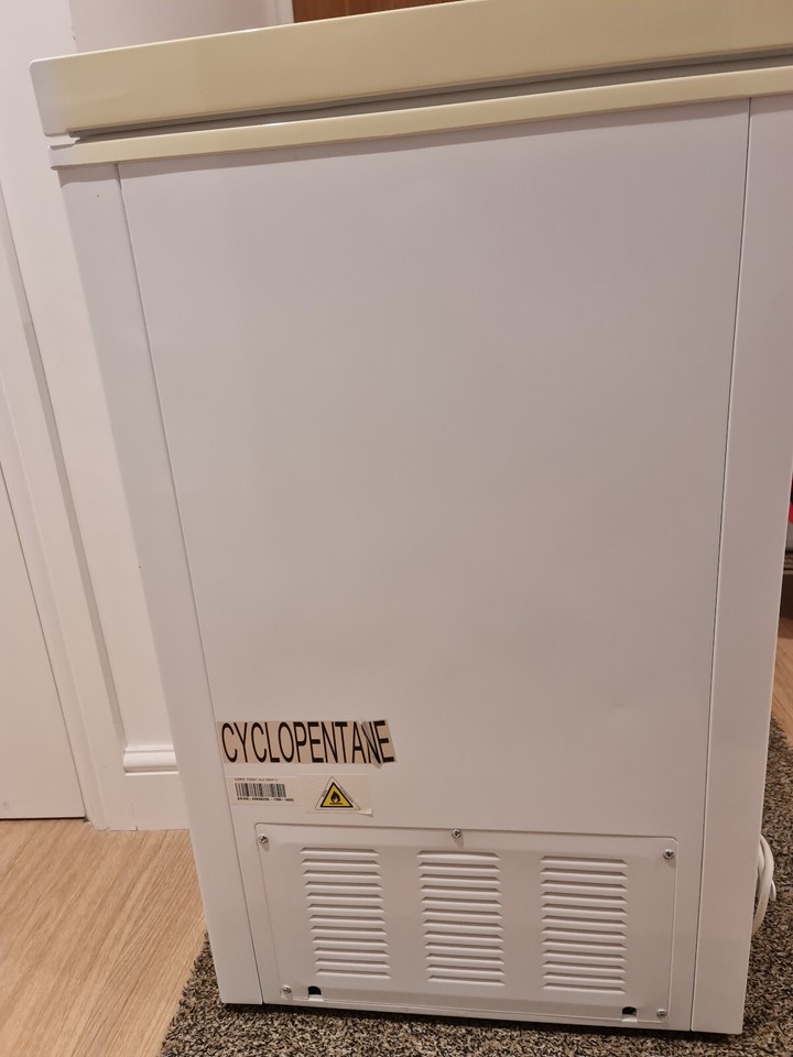 Curry's Essential Small Chest Freezer Model C99CF13 ( 99litres ). eBay