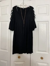 NWT NAIF Size 1X Black Tunic Top & Tassel Necklace Open Flare Sleeves Women’s