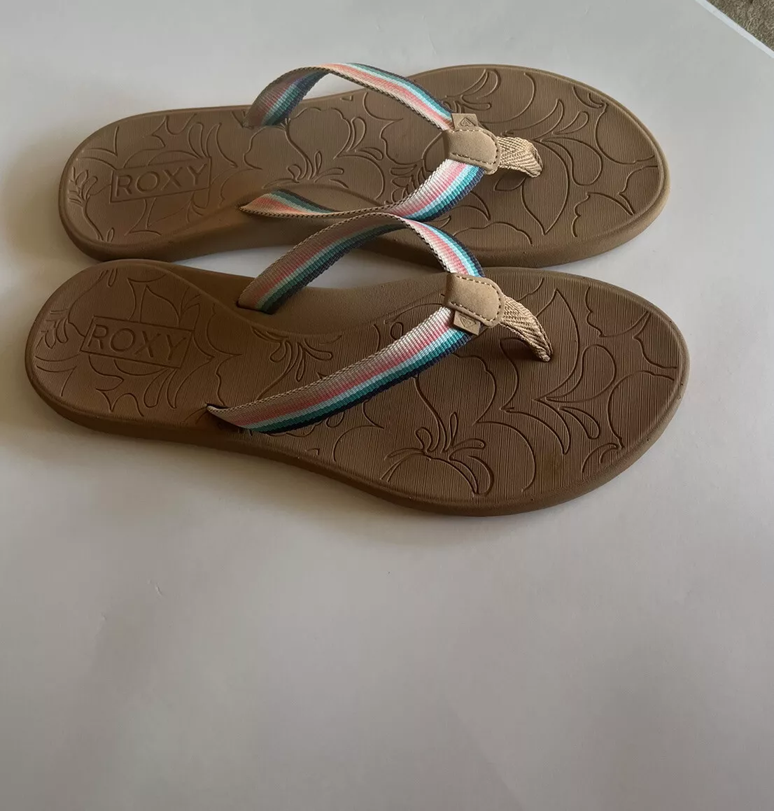 EUC Roxy Women's Colbee Flip Flop Sandals Size 9 Blue Pink Thongs