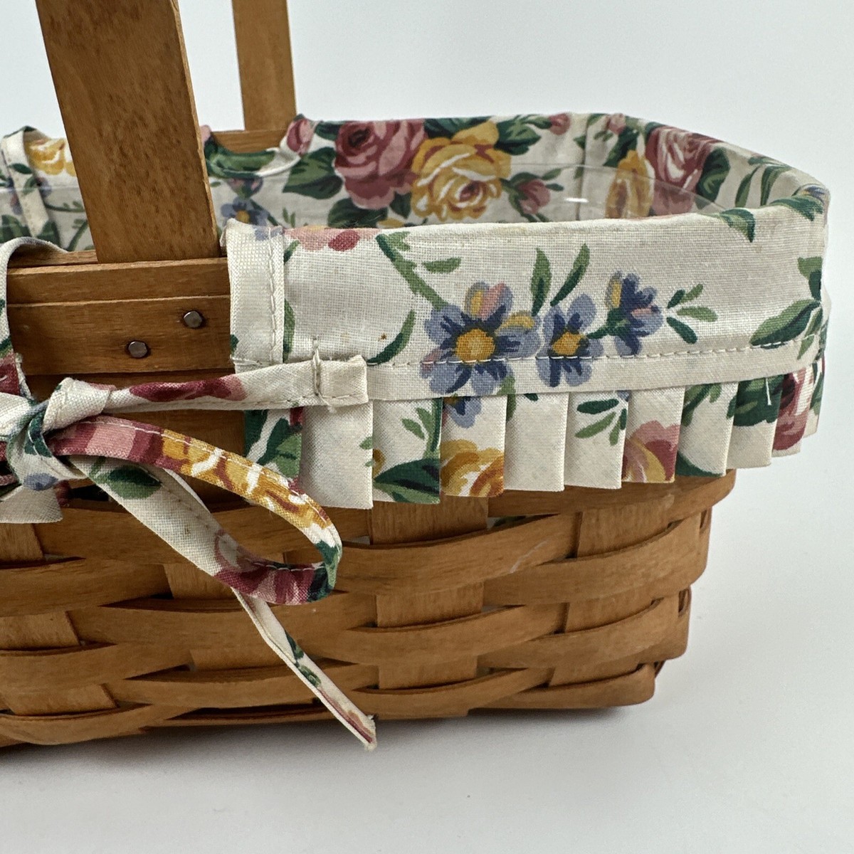 スプリング　バスケット　Carol Ann Curran BEVERLY Longaberger 1995 Spring Basket With Handle Plastic Insert