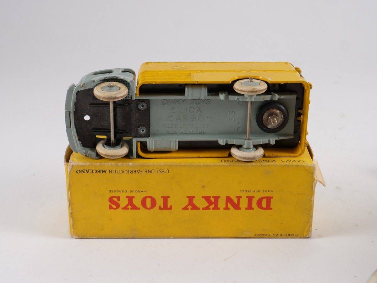 Dinky Toys N°33 A - Camion Fourgon Simca Vert - échelle 1/43 - Boîte D'origine