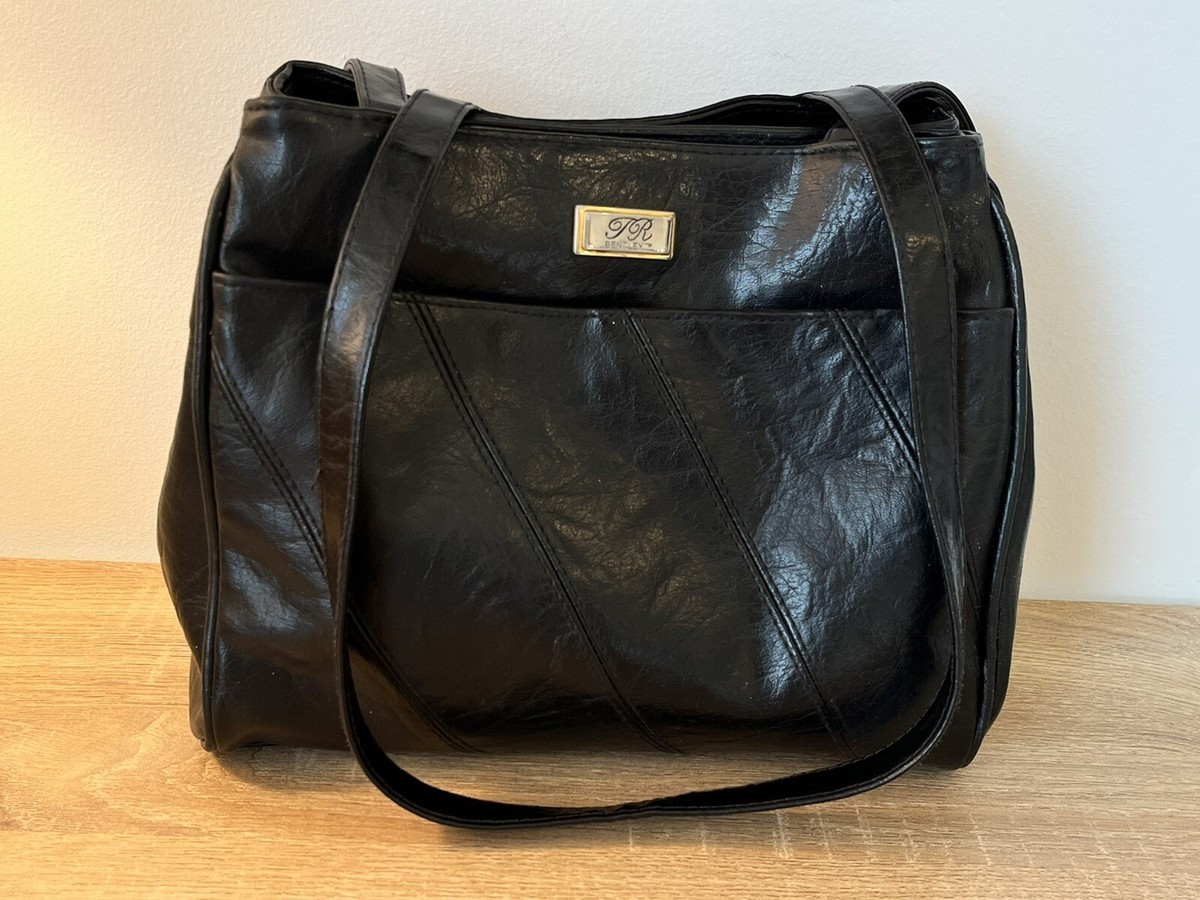 Vintage TR Bentley Black Faux Leather Crossbody Shoulder Bag Vintage TR Bentley Black Faux Leather Crossbody Shoulder Bag