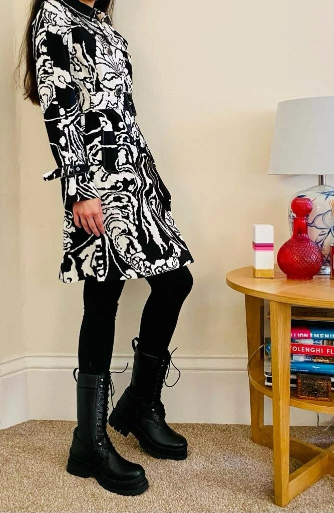 Trench coat femme imprimé floral noir/blanc GUCCI. Taille 6 Royaume Uni (34EU).RP
