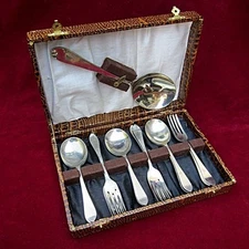 Vintage English Boxed Desert Serving Set Sheffield Stainless Nickel