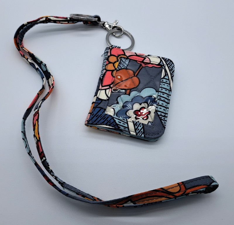 VERA BRADLEY TROPICAL EVENING ZIP ID CASE AND LANYARD