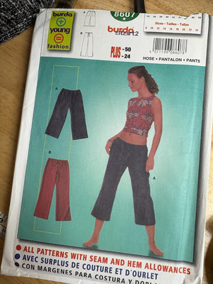 Burda 8607 Sewing pattern: Easy capri and pants, Sizes 8-24, UNCUT