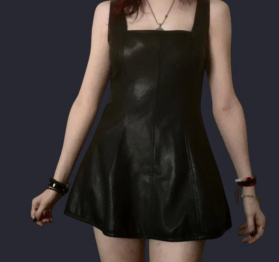 Винтажное кожаное платье для губ 90-х размер M - Изображение 2 из 4