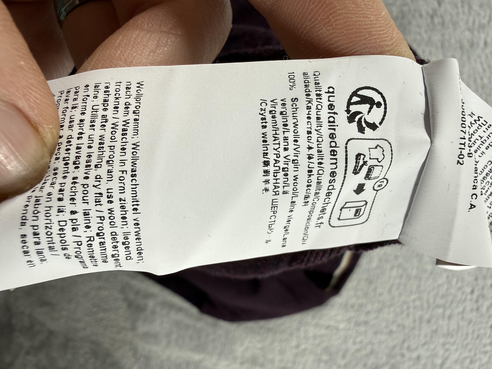 Hugo Boss Sweater Mens Small Purple Wool Minimalist Pullover Sweater Jumper thumbnail 12