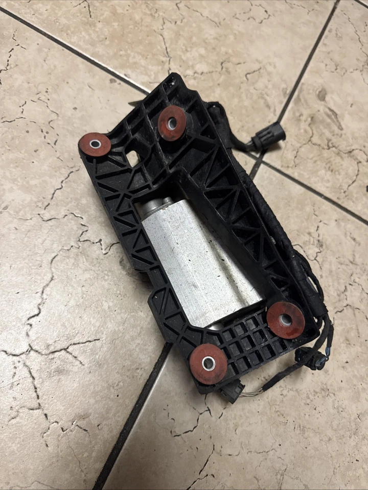 宝马 650i E63 E64 动态驱动液压阀块泵适用于 2006 - 2010 06 07 — 第 3/3 张图片