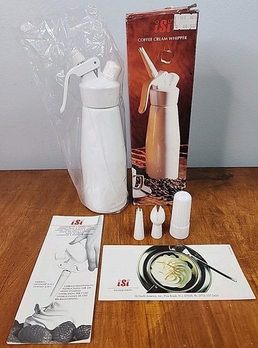 Vintage iSi Coffee Cream Whipper 500 ml 1 Pint White Made in Austria New in Box