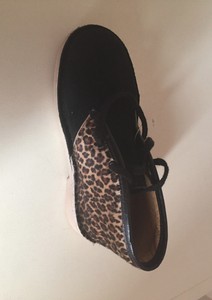 clarks desert boots leopard print