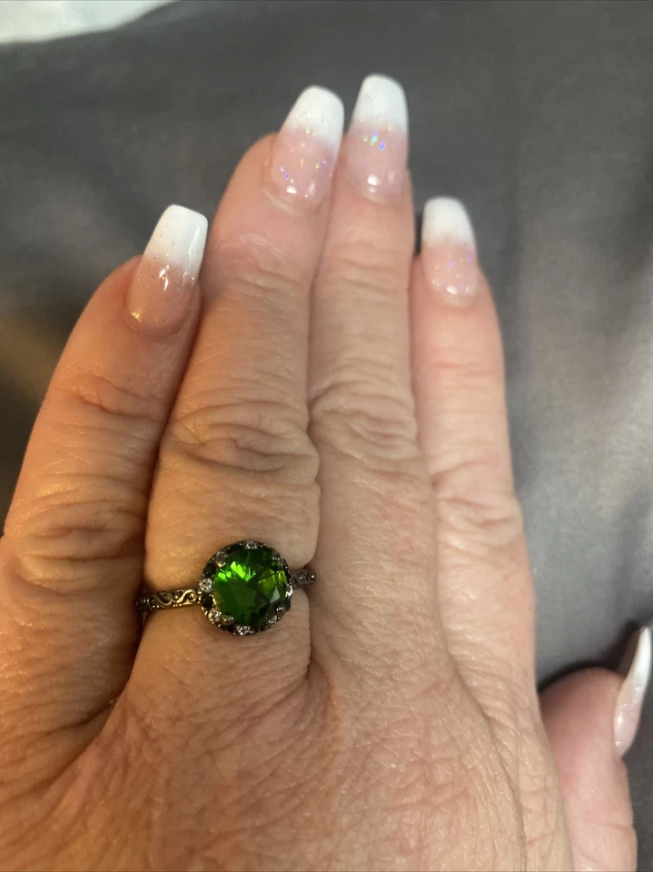 Anillo Colección Fragrant Jewels Mad as a Hatter Talla 8 Nuevo con Etiquetas Foto 2 de 4