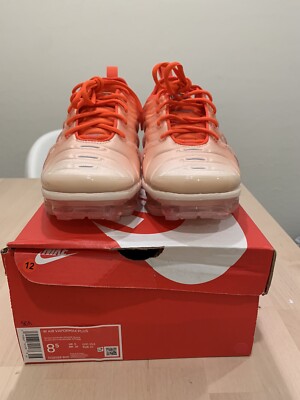 Nike W Air Vapormax Plus Guava Ice Orange Black DQ8588-800 Women's Size 8.5