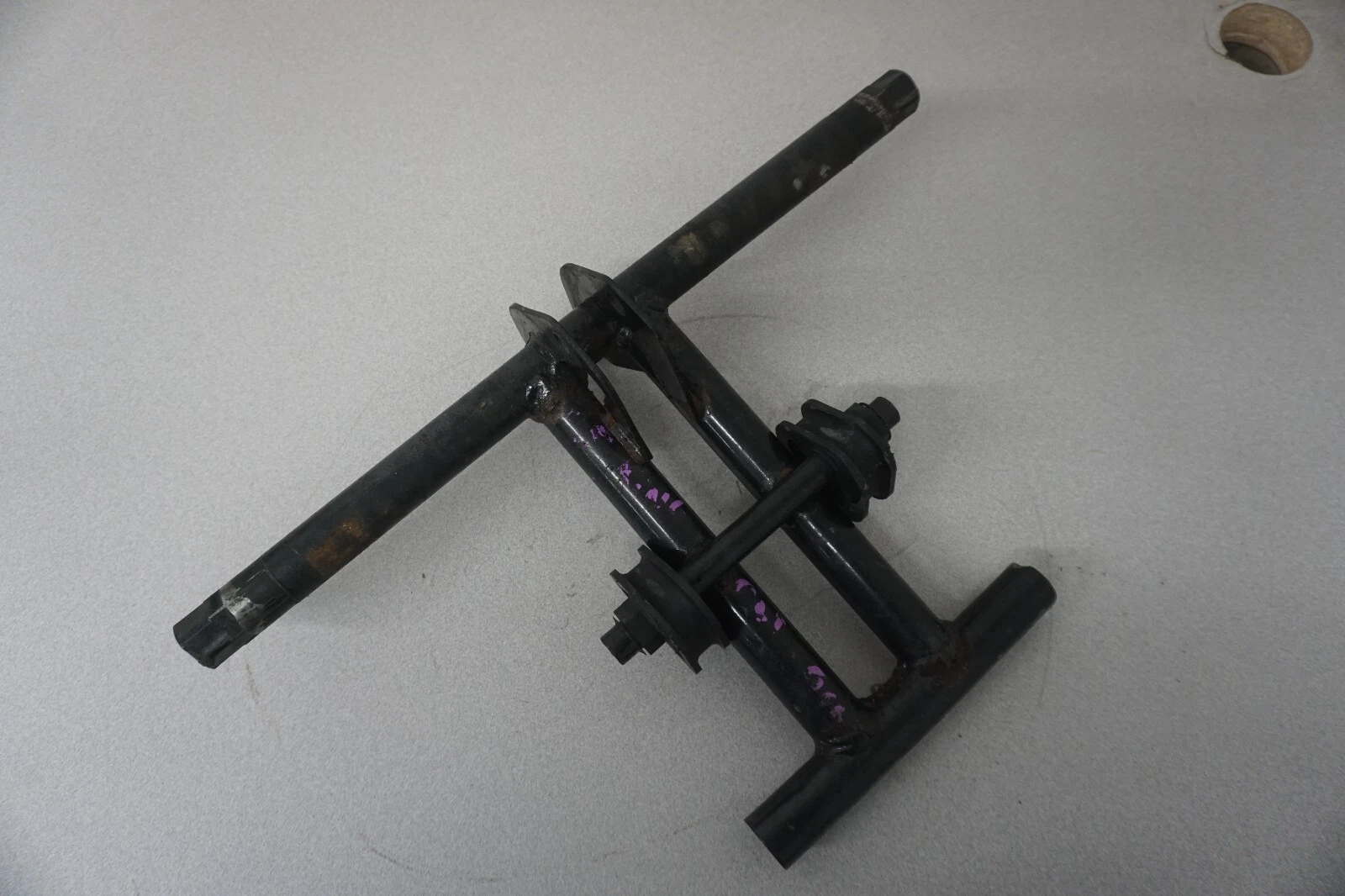 2005 Arctic Cat OEM Idler Arm Ass'y King Cat 900 1704-056