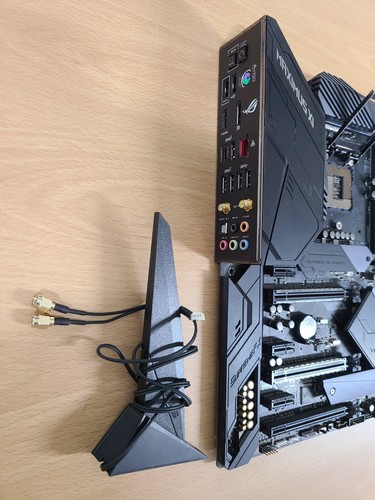 ASUS Z390 ROG Maximus XI Hero (Wi-Fi) LGA 1151 ATX Motherboard - 第 2/9 張圖片