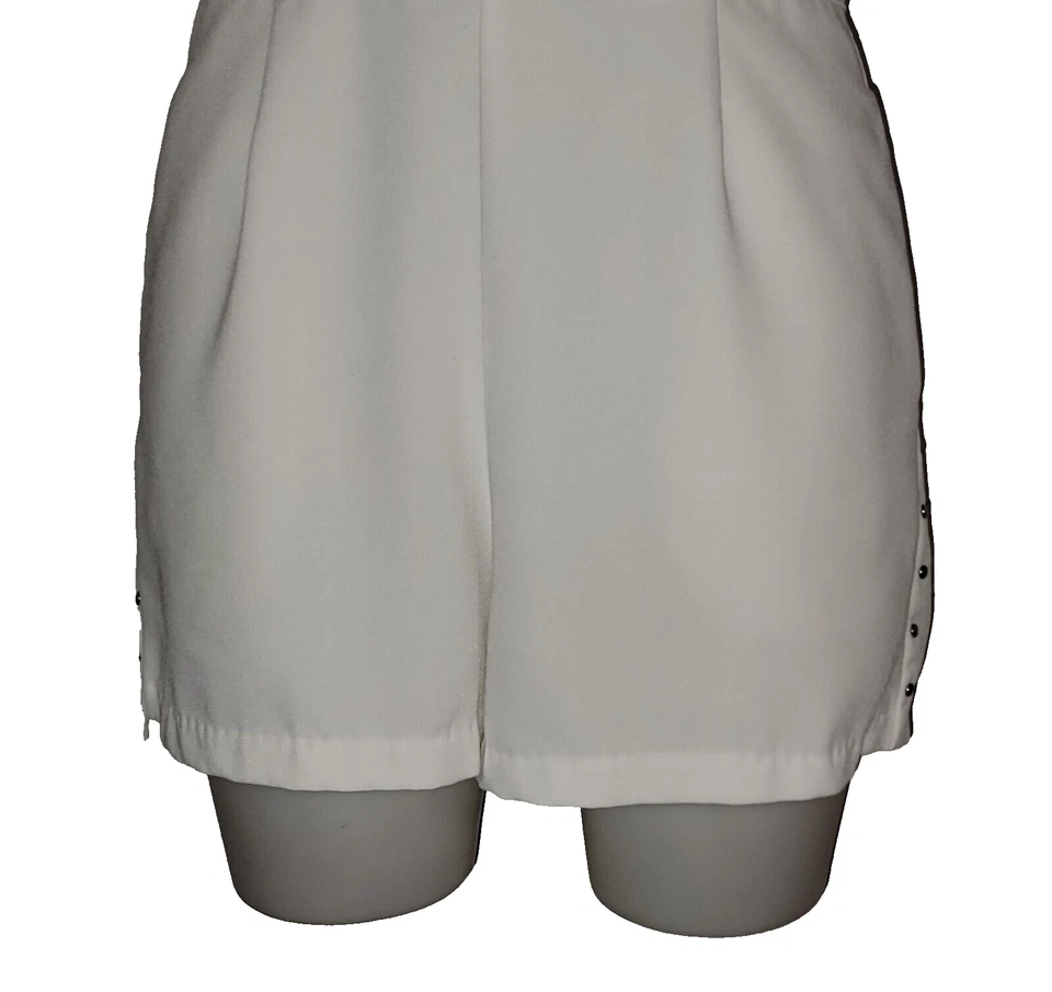 Karina Grimaldi Sz XS Women's White Low Back Studded Ruffle Preppy Mini Romper - Imagem 4 de 4