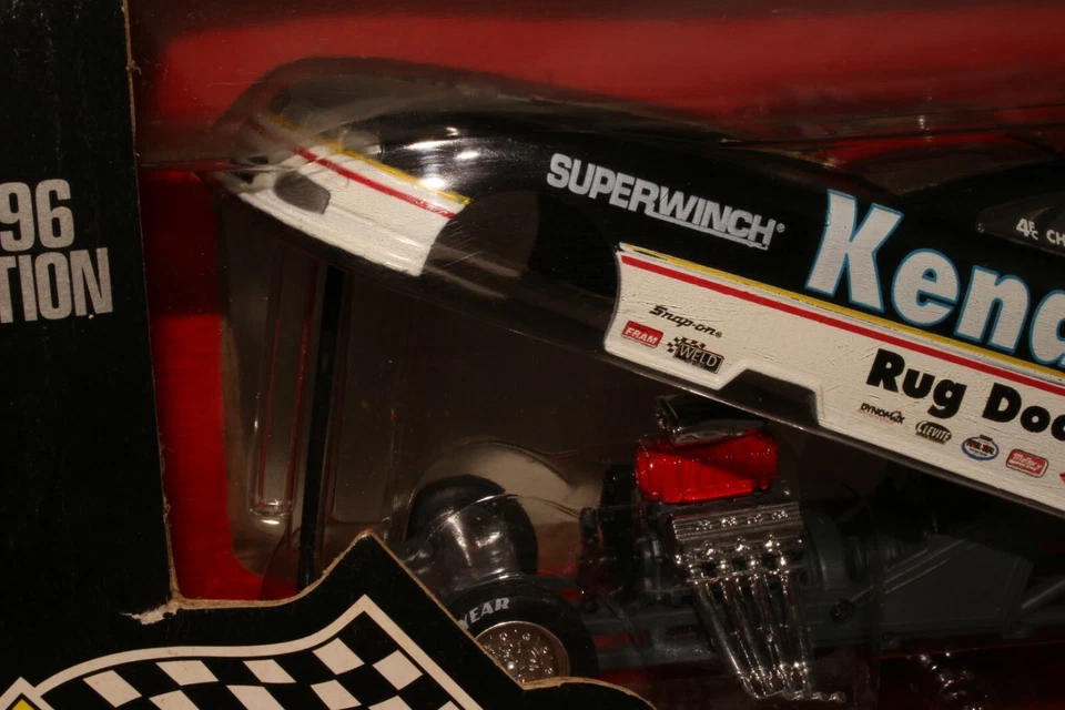 Racing Champions 1996 NHRA Funny Car, Chuck Etchells Dodge escala 1:24 en caja Foto 3 de 4