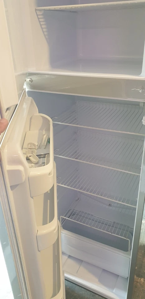 frigorifero ad incasso - Immagine 3 di 4