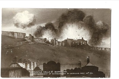 Yorkshire; Scarborough Castle Walls & Barracks PPC von Ashworth, 1914 Beschuss