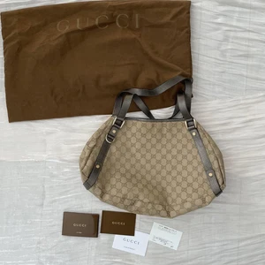 Sac fourre tout abbé bandoulière en toile GUCCI GG du Japon