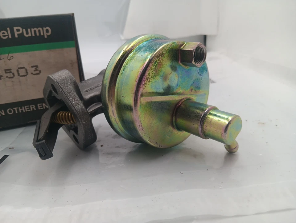 Bomba de combustible mecánica Carter M4503 para Chevrolet G20 1976-1978 hecha en EE. UU. Foto 2 de 4