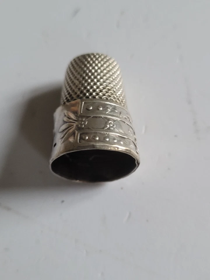 Ancien Dé a coudre de collection  en ARGENT base décoré , thimble/ fingerhut - Photo 4/4