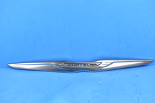  Oem 2015-17 Chrysler 200 Rear Trunk Molding Wing Trim Panel Emblem 68146420aa