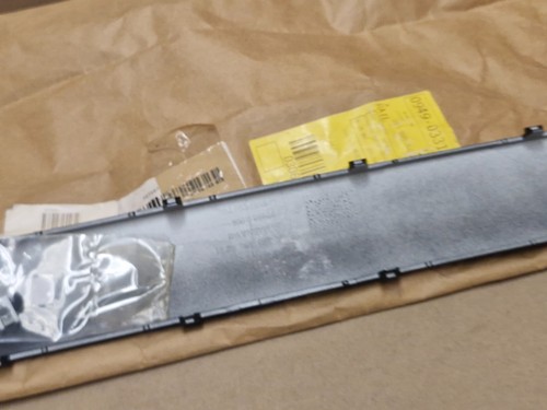 Moldura parachoques trasero derecho mercedes clase c w203 cupé 02-08 a2038855221 - Imagen 8 de 10