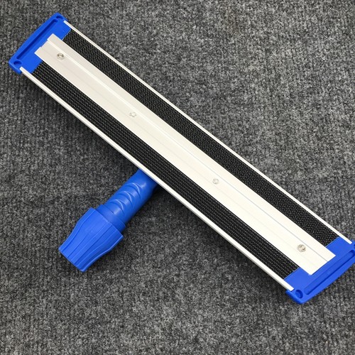 Carlisle FoodService Products 363351900 Aluminum Flat Mop Head Only 18" Length - Picture 2 of 13