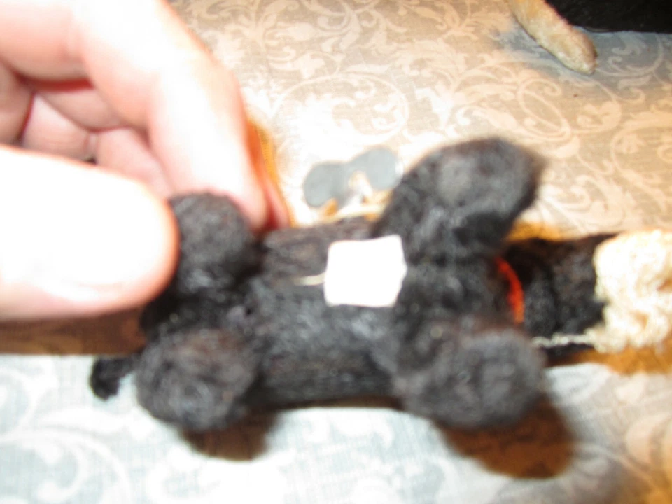 DE COLECCIÓN AÑOS 50 JAPÓN TELA CUERDA PERRO CON LLAVE Foto 3 de 4