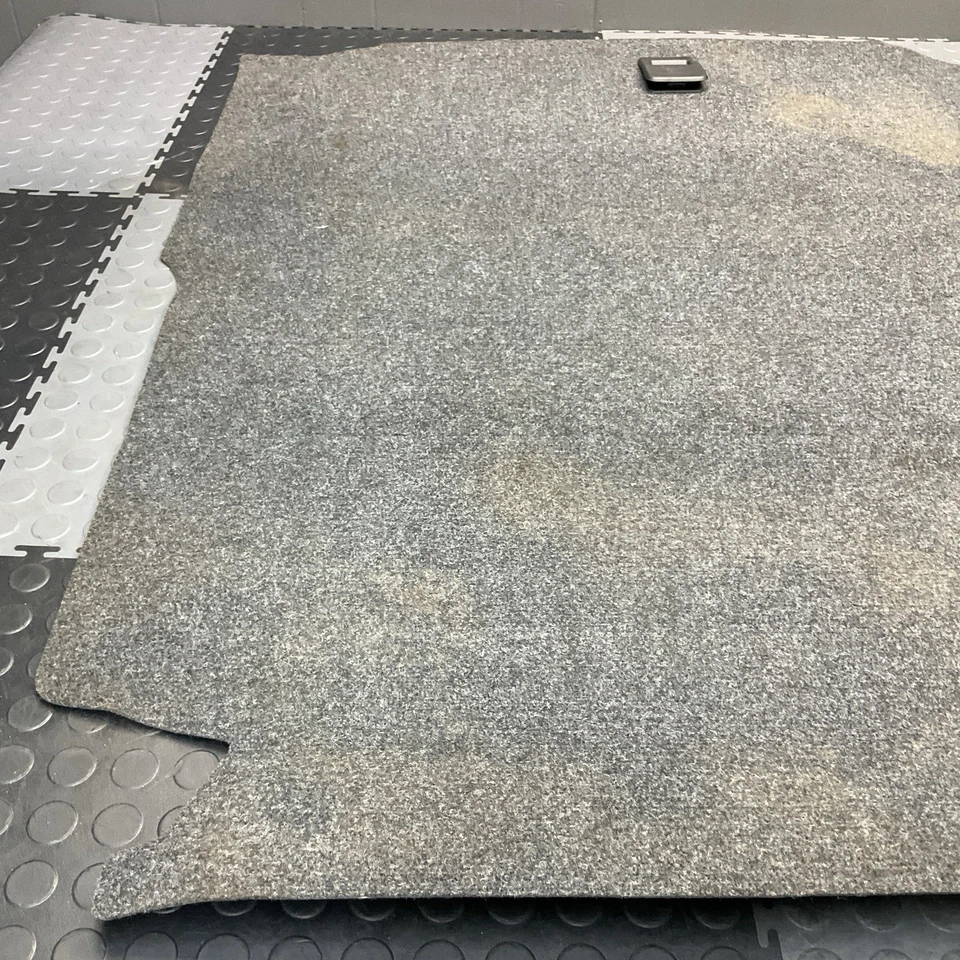 Cubierta de alfombra de repuesto para maletero trasero de carga Volkswagen Passat 2013-2016 OEM Foto 4 de 4