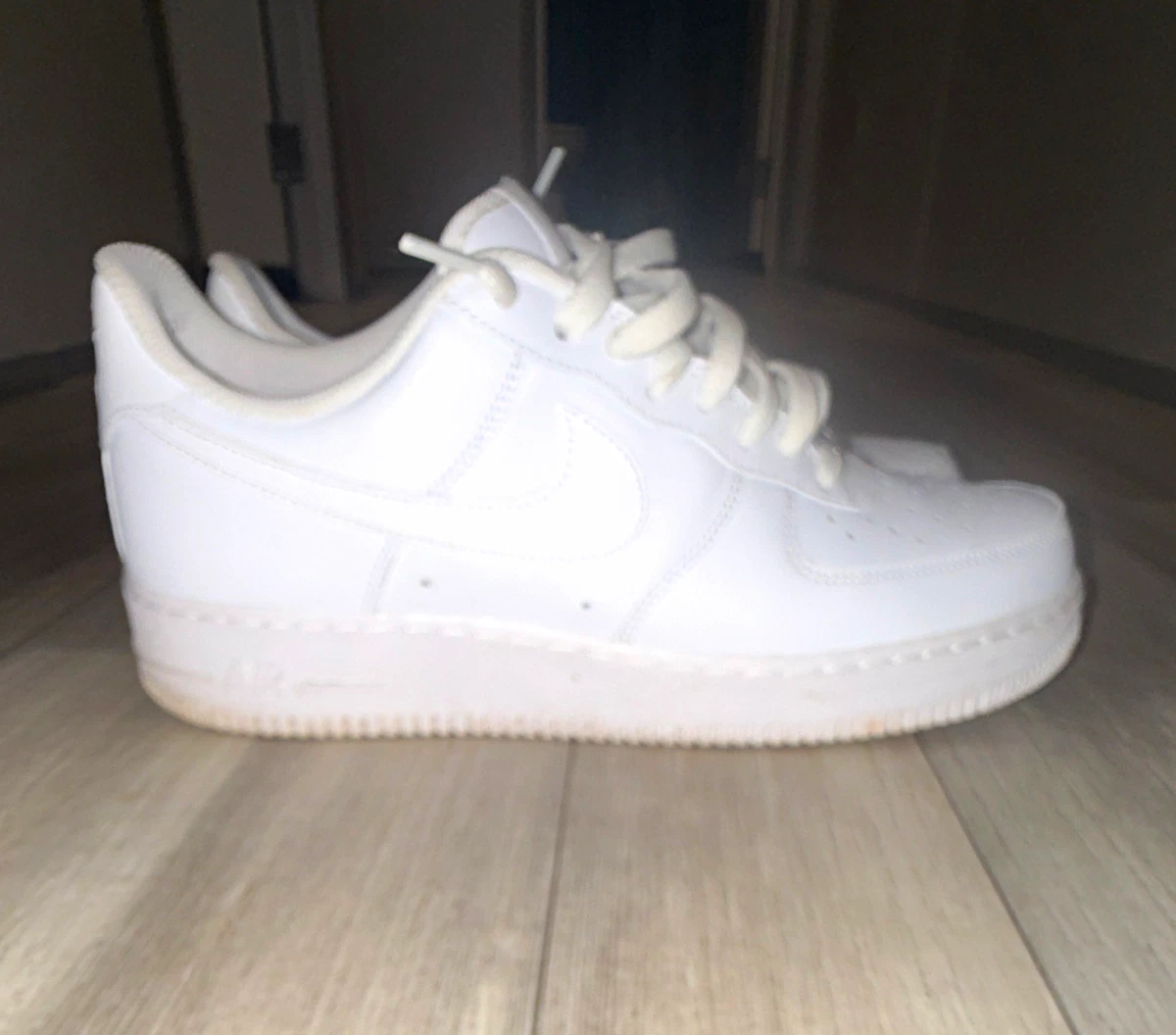 Size 12.5 -‎ Nike Air Force 1 \'07 Low Triple White New! Mens Nike Air Force 1 main image 3