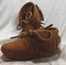 Minnetonka Suede Fringe Boots Leather Tie Laces Toddler Size 7 New