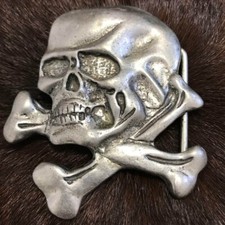 80's vintage skull x crossbones belt buckle silver