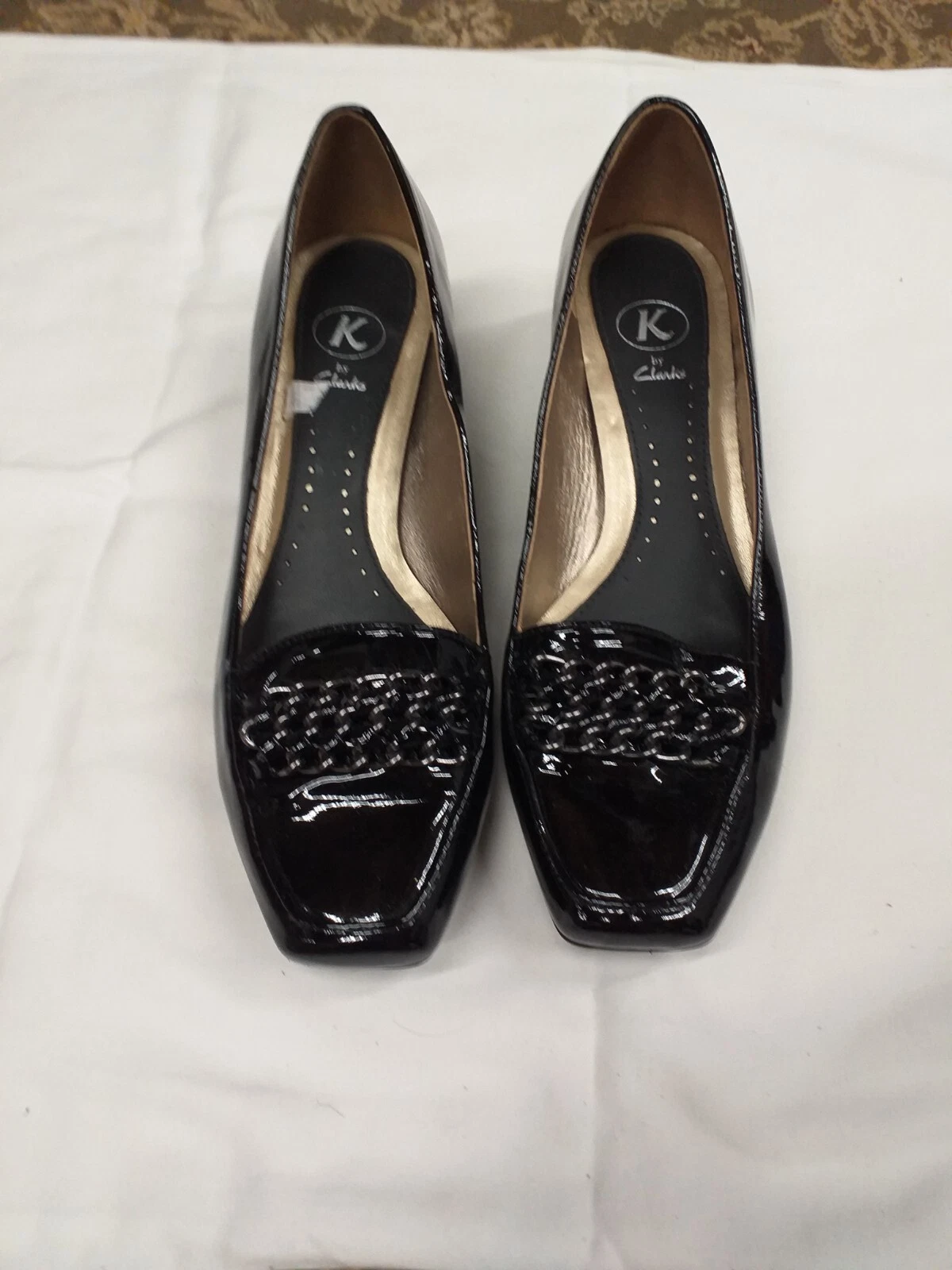 Scarpe piatte Clarks K nere in pelle verniciata taglia UK 5 5 D non indossate