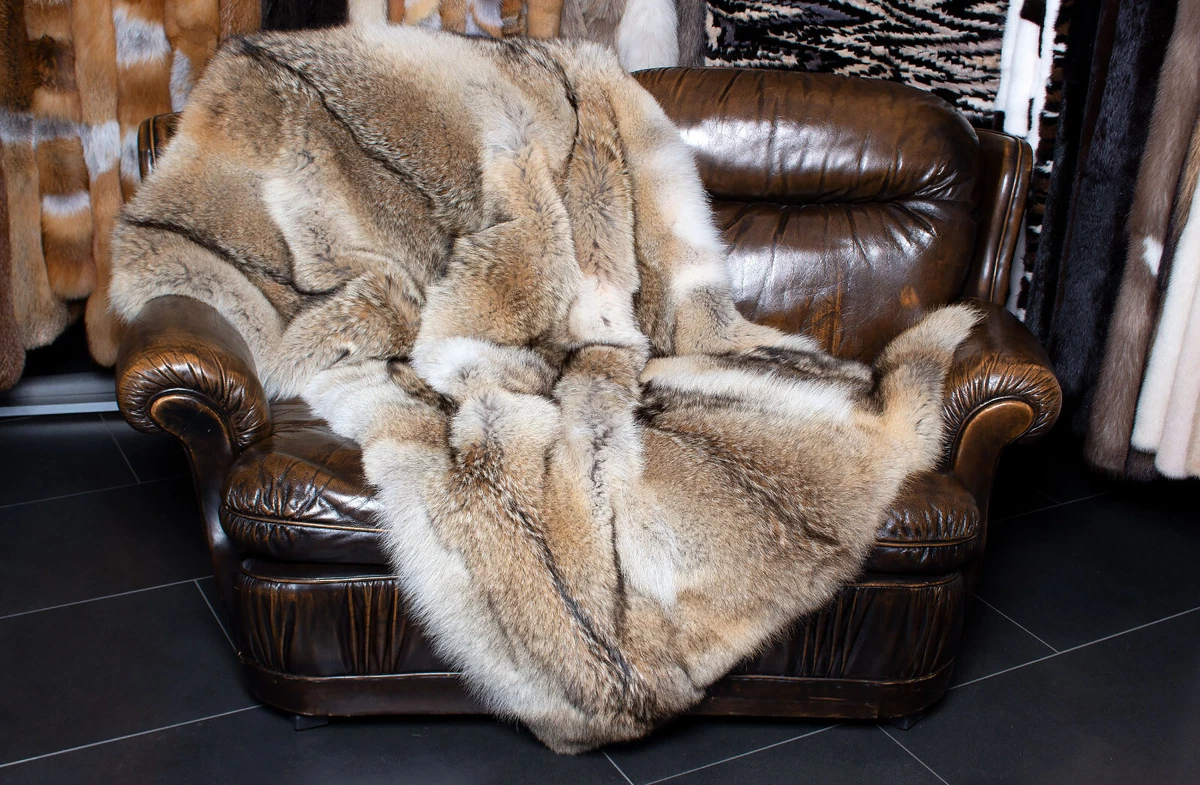 1515 Genuine Coyote Fur Throw made with Wild Fur Pelt Blanket