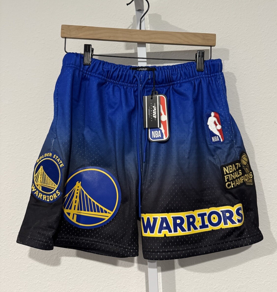 Men PRO STANDARD Golden State Warriors Logo Finals Patch Short Sz