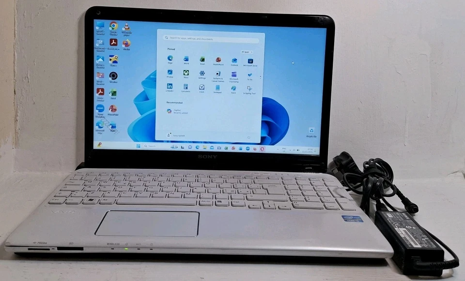 Sony Vaio intel-Core i5 16GB/1TB SSD Win 11 Pro + 2024 Office 365 Laptop - Image 2 of 4