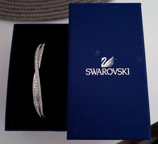eleganter Swarovski Armreif