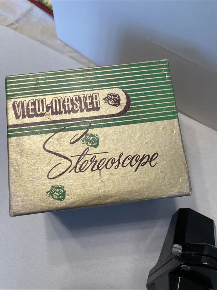 VINTAGE VIEW-MASTER MODEL C BLACK VIEWER W/ ORIGINAL BOX - Image 3 of 4