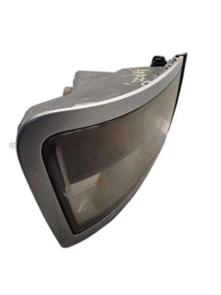 Черный ободок пассажирской фары с хромированной отделкой подходит для 08–11 DAKOTA 1208676 - Изображение 2 из 4