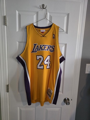 100% Authentic Mitchell & Ness Kobe Bryant 08-09 LA Lakers Jersey Sz 56 XXXL 