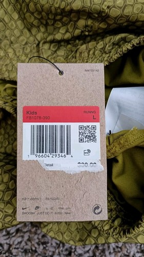NWT Nike Girls Alligator Print Dri-Fit Tempo Running Shorts Green Size Large - Picture 8 of 11