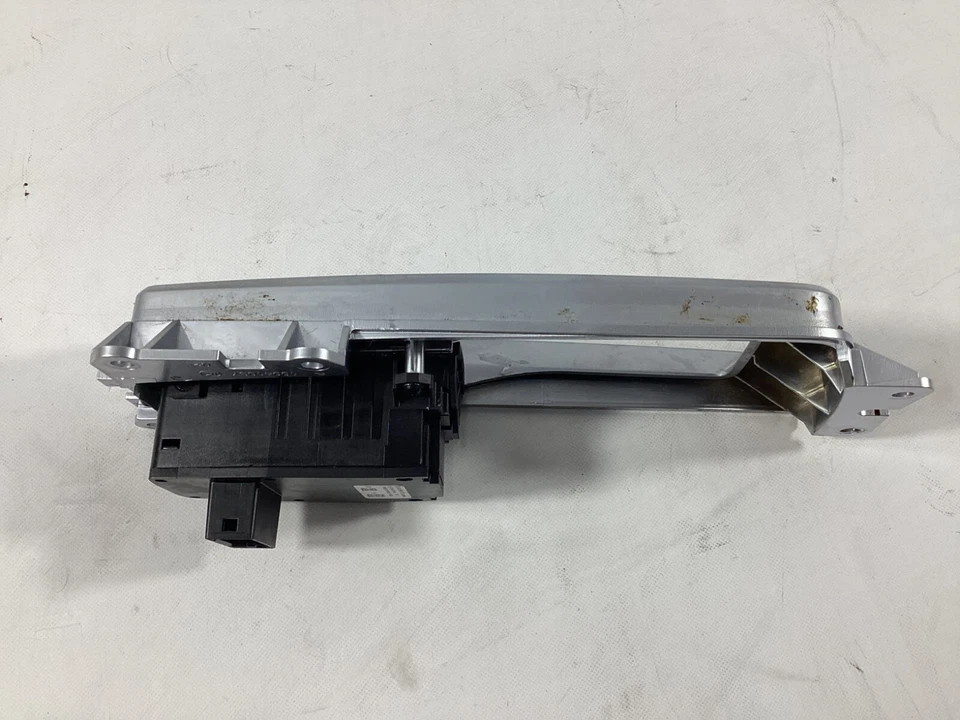 Interruptor de retención de pendiente de freno de estacionamiento BMW 550i xDrive 535i 2011-2016 - 61319217594 OEM. Foto 3 de 4