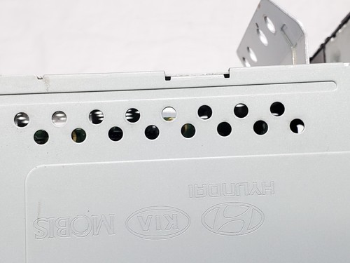 2016-2018 Kia Sorento AM FM CD Player Radio Receiver OEM 96160-C6400WK - Picture 10 of 11